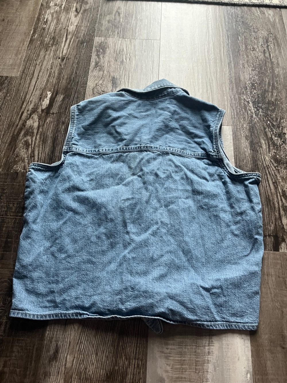 Levi's Denim Blue Sleeveless Denim Tie-Front Top - Picture 4 of 4